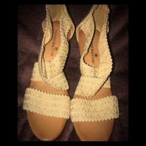 Women’s wedges size 7